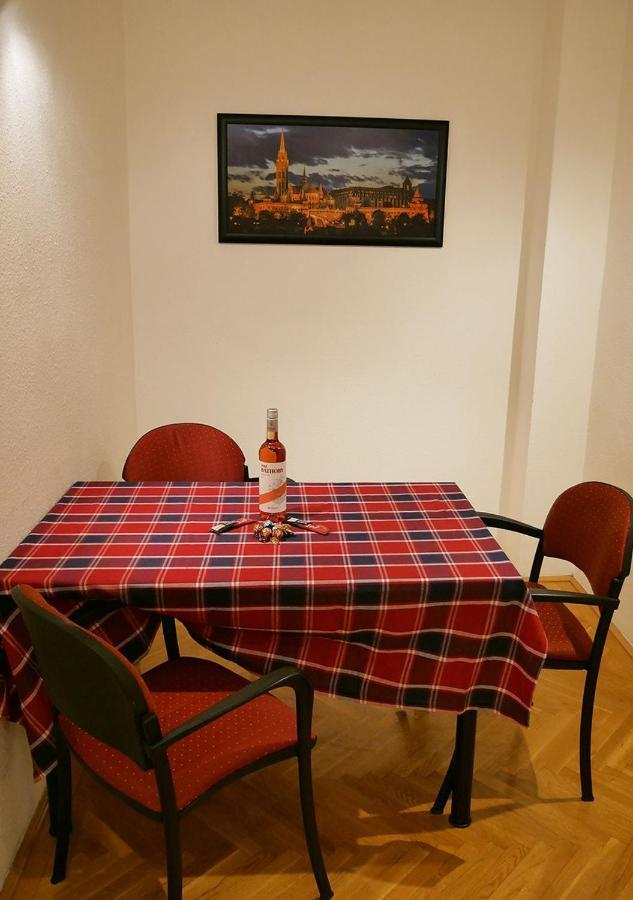 Caesar Apartman Budapest Luaran gambar