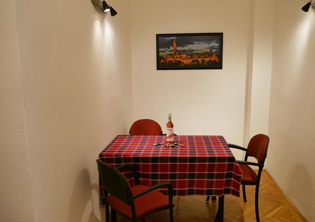Caesar Apartman Budapest Luaran gambar