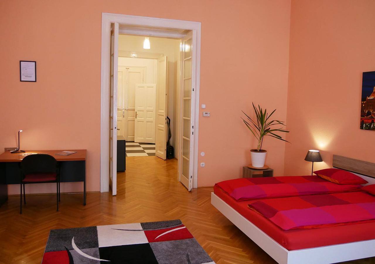 Caesar Apartman Budapest Luaran gambar